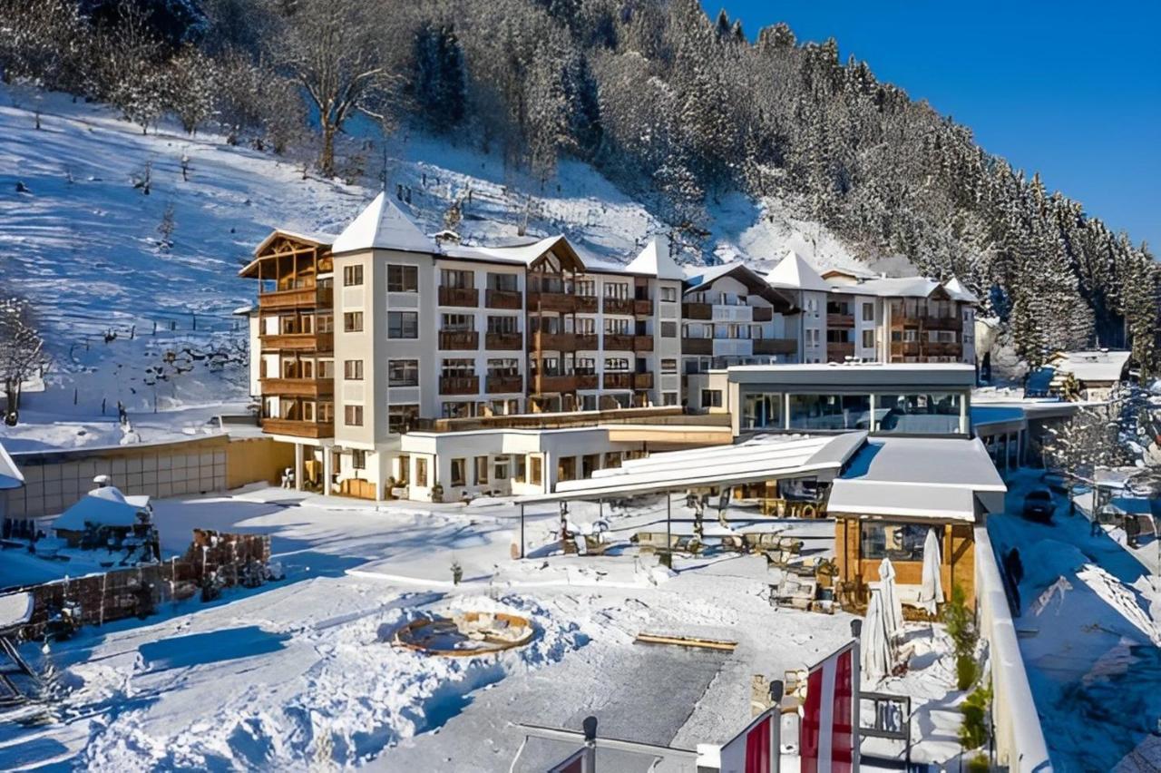 Superior Sport Und Familienresort Alpenblick Zell am See Eksteriør bilde